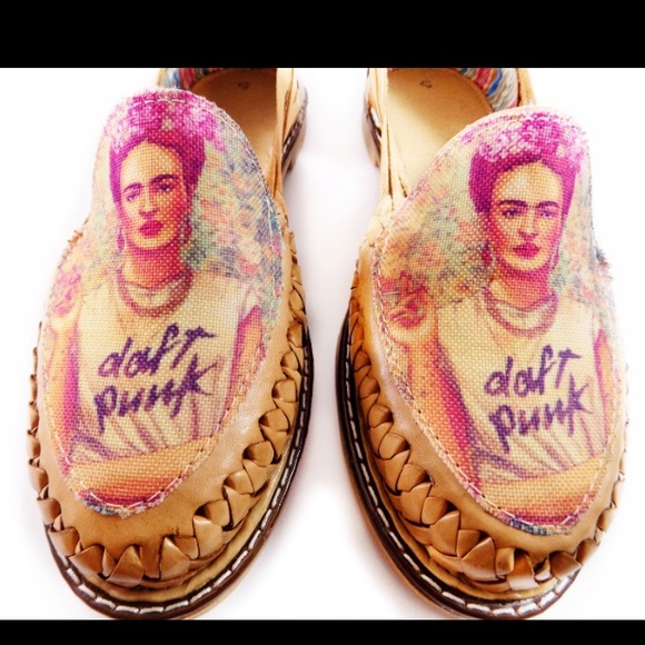 SoldSize 7🌟HP✨Frida Authentic Leather Sandal - Picture 3 of 5